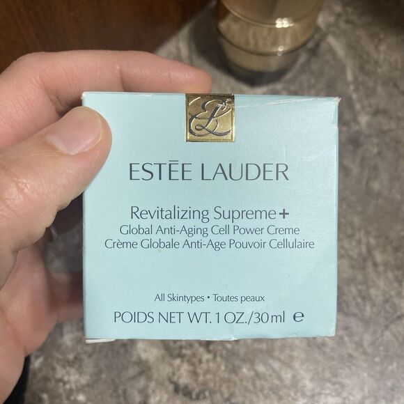 Estee Lauder Revitalizing Supreme+ Global Anti-Aging Cell Power SPF15 1oz - Picture 2 of 4